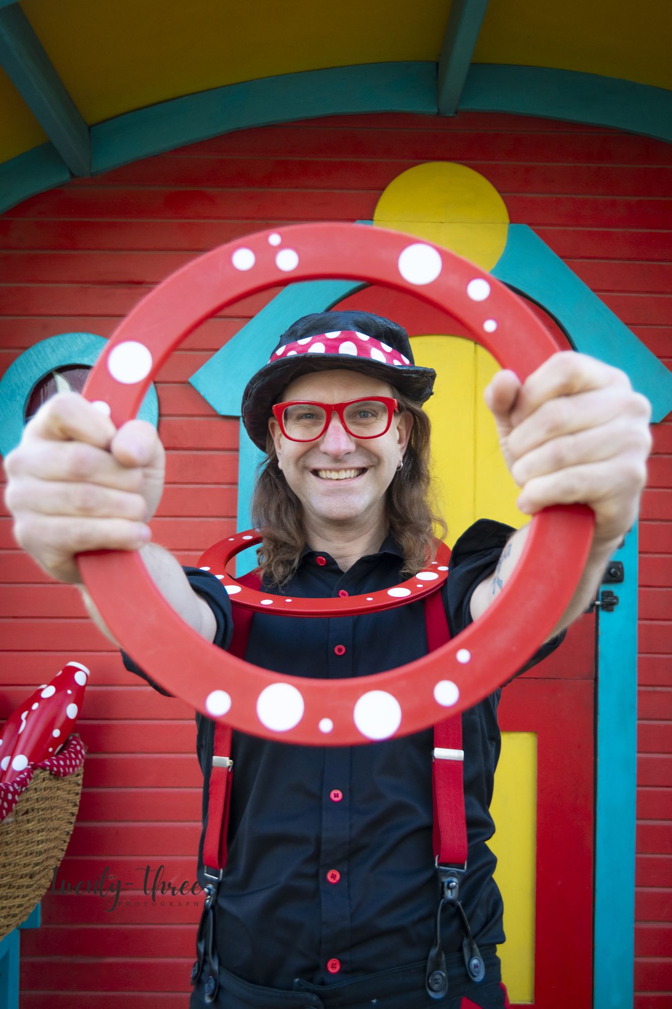 Peter Brunette - Juggler - Head Shot - Ring